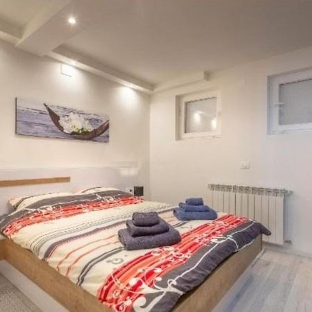 Newly Renovated App Goran Apartment Umag Ngoại thất bức ảnh