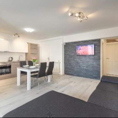 Newly Renovated App Goran Apartment Umag Ngoại thất bức ảnh